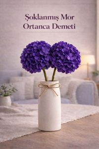 Şoklanmış Mor Ortanca Demeti – Cam Vazoda, Bakım Gerektirmeyen Dekoratif Hediye Çiçek